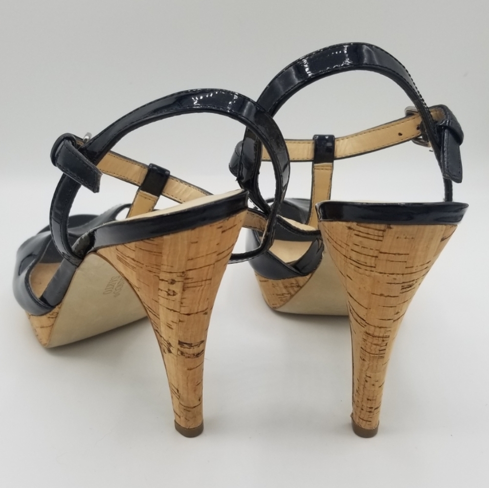 Black heels - Picture 3 of 3